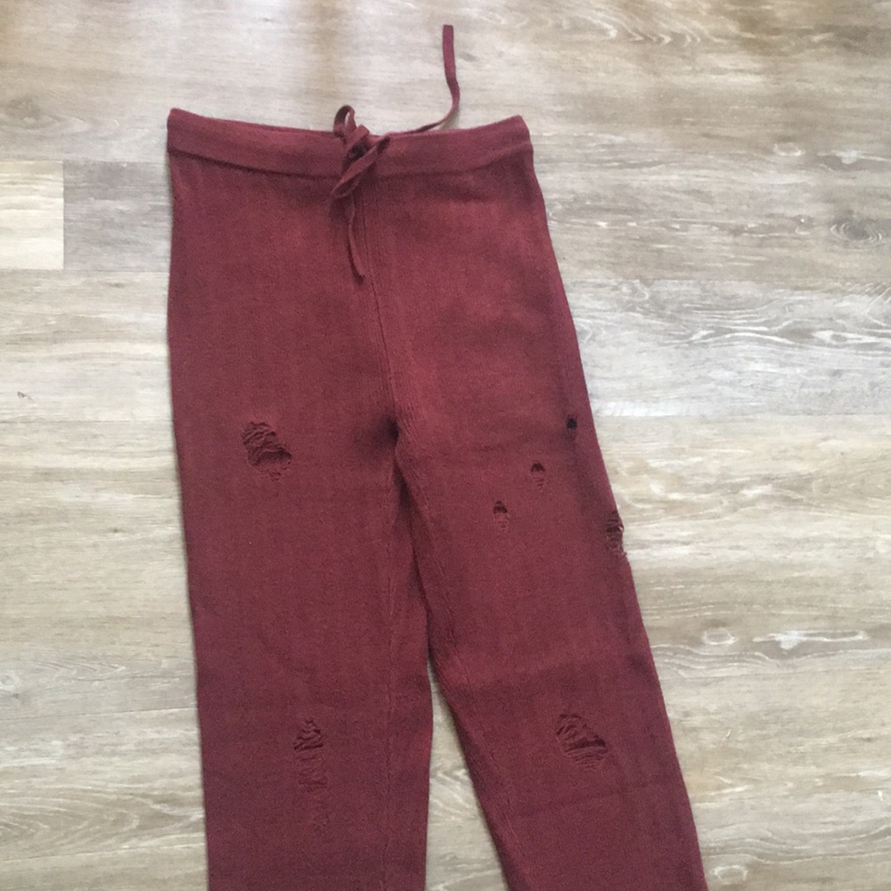Distressed leggings